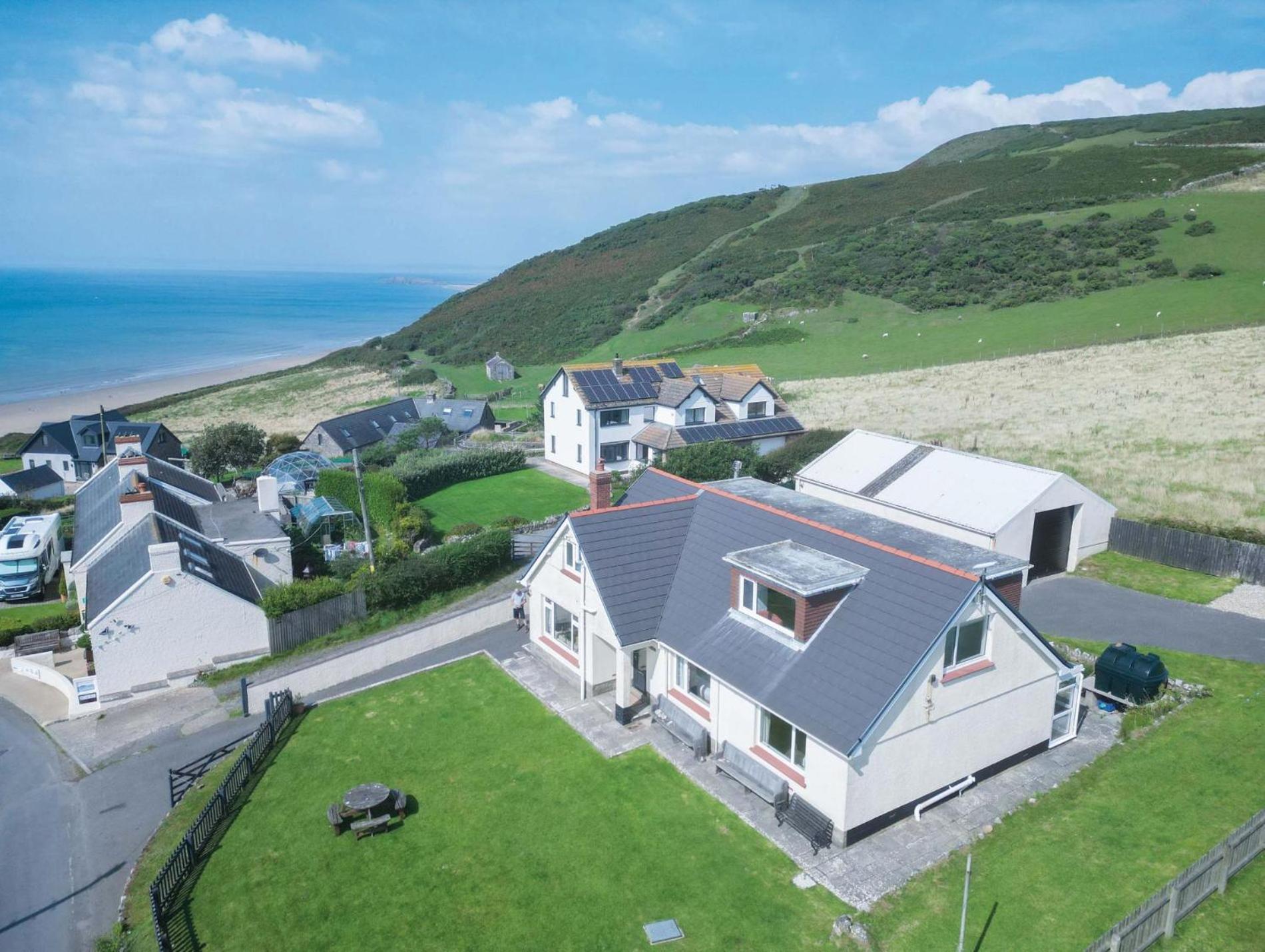 Carissima - 4 Bedroom House - Rhossili Exterior photo